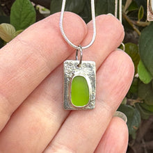 Load image into Gallery viewer, Lime Green Sea Glass Silver Reticulated Pendant Necklace
