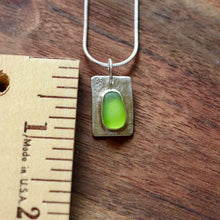 Load image into Gallery viewer, Lime Green Sea Glass Silver Reticulated Pendant Necklace
