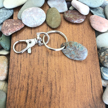 Load image into Gallery viewer, Genuine Beach Stone Keychain
