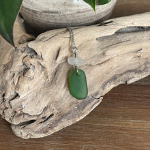 Load image into Gallery viewer, Forest Green And White Stacked Genuine Sea Glass Pendant
